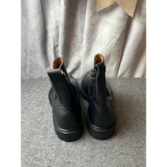 ALLEN EDMONDS Griffon Chelsea Lug Boot Black 7399 Men's Size 10.5 D $495 - Picture 3 of 7